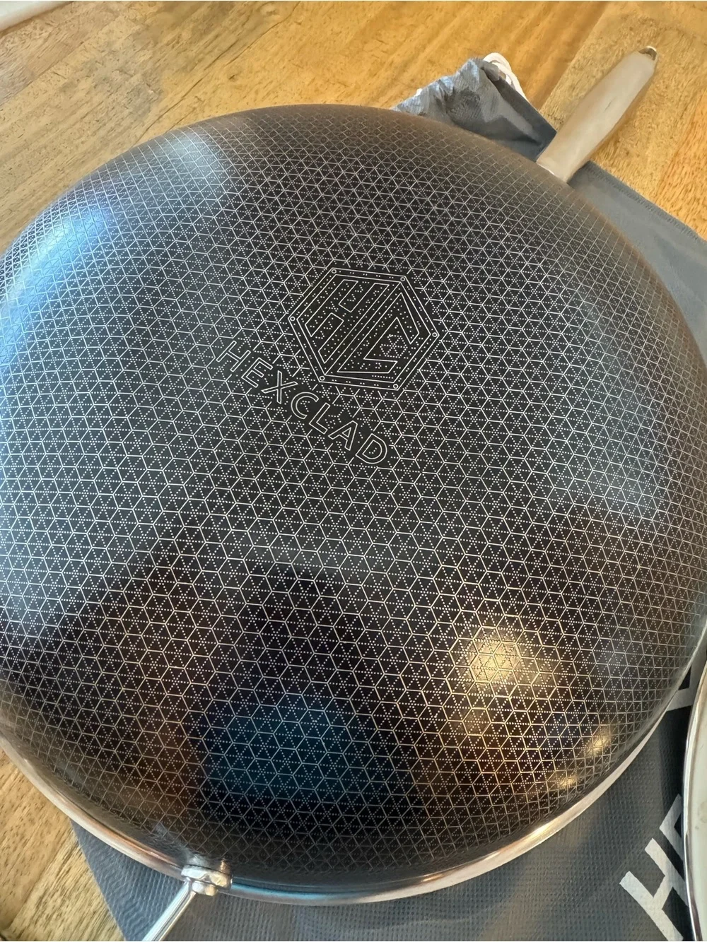 HEXCLAD | 12” Hybrid Wok with Glass Lid, Nonstick Stainless Steel - Complete NEW